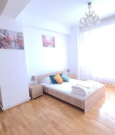 Center Joy Apartment *